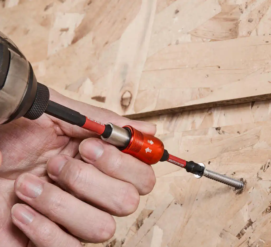 How Does the Magnetic Locking Bit Holder Operate?